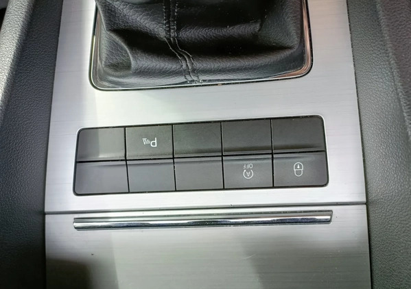 Skoda Octavia cena 37600 przebieg: 242000, rok produkcji 2017 z Gdańsk małe 277